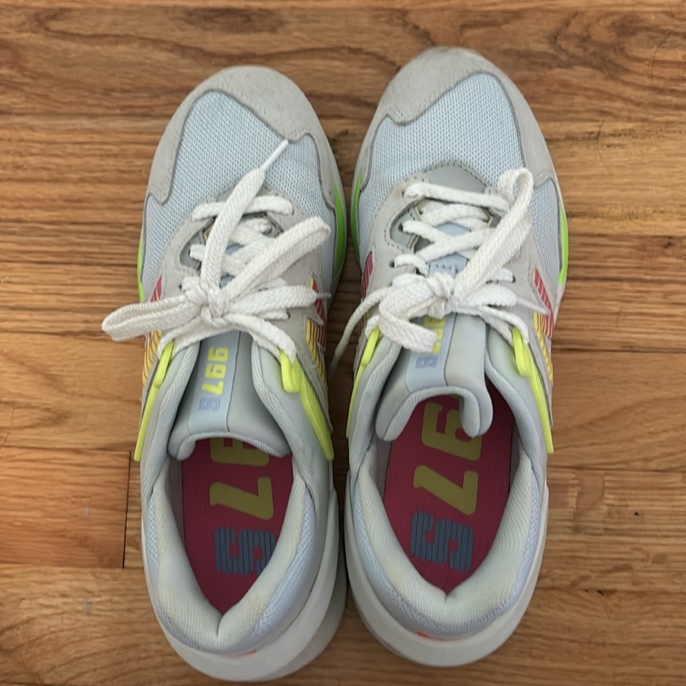 New Balance 997 Women Sneaker